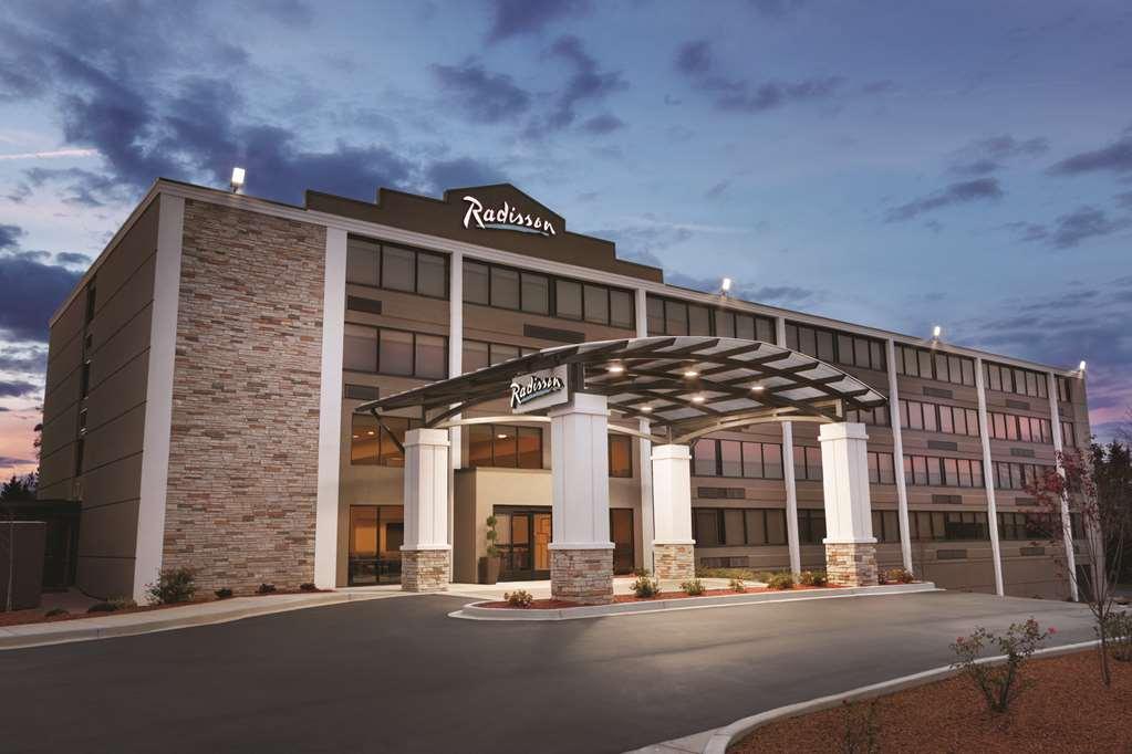 Radisson Hotel Charlotte Airport ภายนอก รูปภาพ