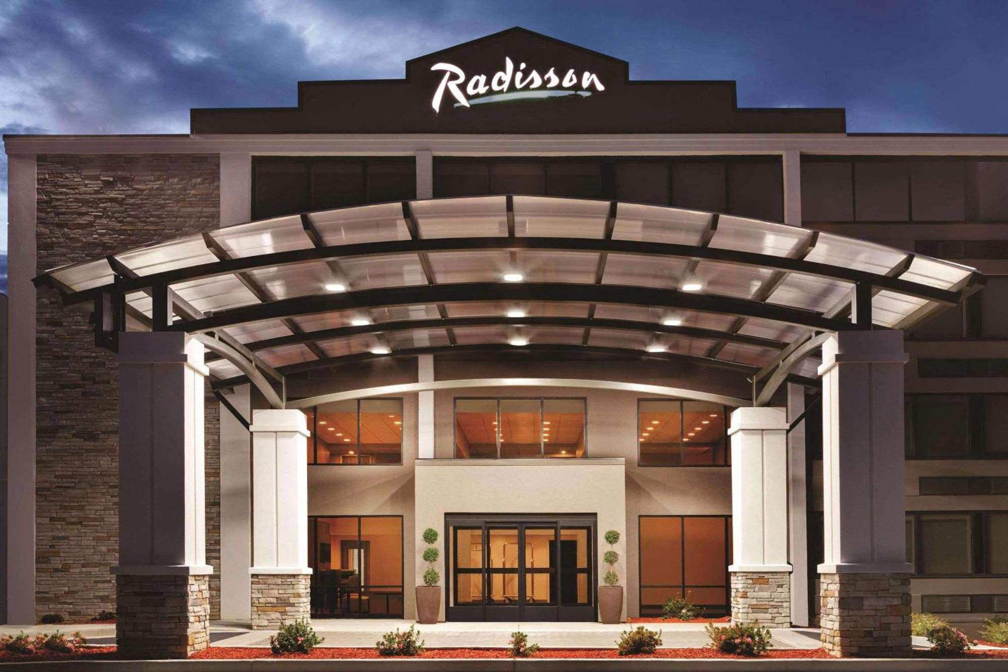 Radisson Hotel Charlotte Airport ภายนอก รูปภาพ